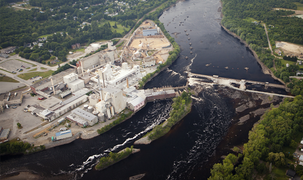 （圖：造紙水處理消泡劑運(yùn)用）