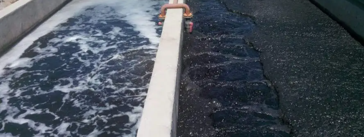 （圖：污水處理起泡場景）